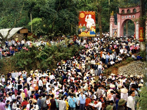 Hoán đổi ngày làm việc dịp Giỗ tổ Hùng Vương