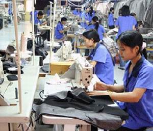 DN phải điều chỉnh lương cho công nhân đúng với cam kết