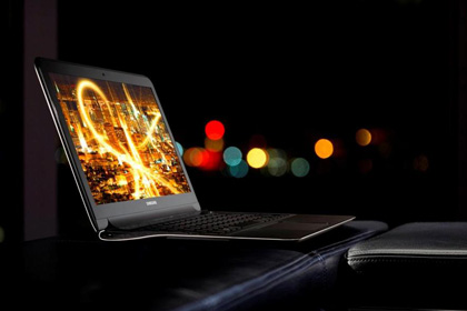 Laptop Samsung vỏ làm từ Duralumin