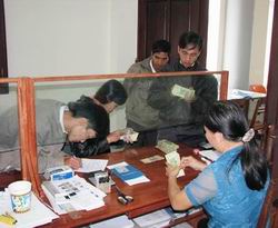 Trong thời gian tập sự, thử việc vẫn được hưởng trợ cấp thu nhập thấp