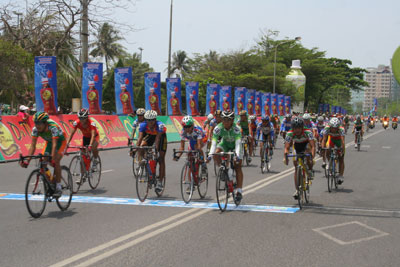 Tay đua Nguyễn Quốc Dũng soán ngôi