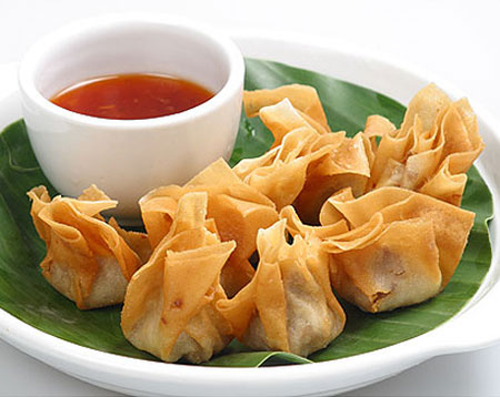 Món ăn: Hoành thánh tôm chiên giòn rụm