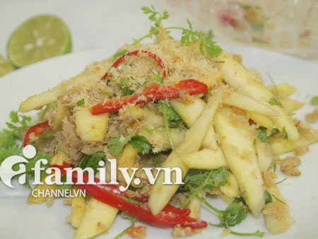 Món ăn: Nộm xoài xanh tôm khô