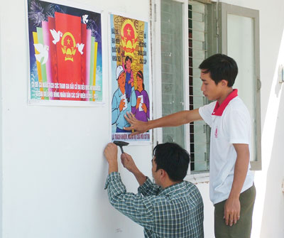 Kiểm tra công tác thông tin, tuyên truyền về bầu cử tại huyện Vạn Ninh và thị xã Ninh Hòa