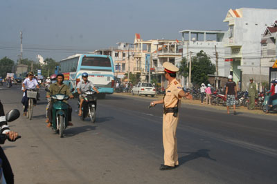Nhiều giải pháp đảm bảo an toàn giao thông cho cuộc bầu cử