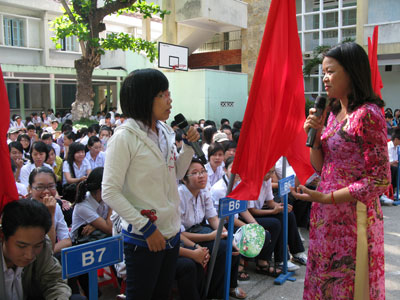 Khơi gợi ứng xử văn hóa trong học đường