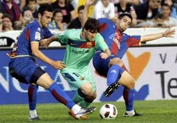 Manchester United có cách “bắt chết” Messi