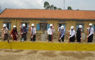 Khởi công công trình Cộng đồng phòng chống thiên tai tại Trường Tiểu học Cam Thịnh I (xã Cam Thịnh Đông)