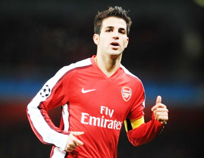 Những sôi động bên ngoài sân cỏ