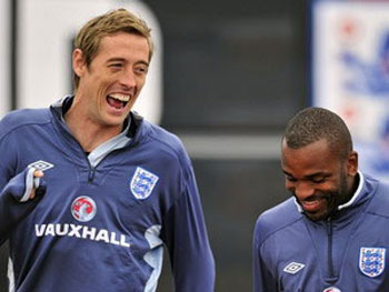 Hàng loạt cầu thủ từ bỏ đội tuyển Anh vì Capello