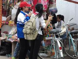 Kiểm soát chặt các cơ sở kinh doanh dịch vụ quanh trường học