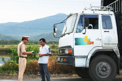 Xảy ra 24 vụ tai nạn giao thông, làm 16 người chết