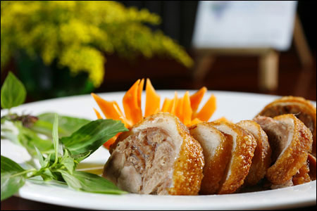 Món ăn: Chân giò chiên nước mắm