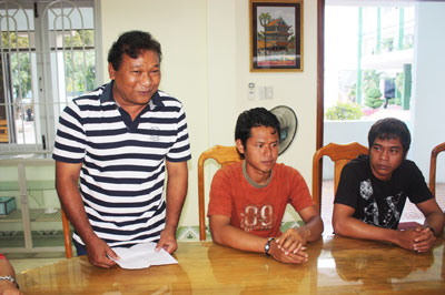 10 thuyền viên nước ngoài bị cướp biển tấn công đã lên đường về nước