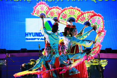 Sắc màu của tình hữu nghị