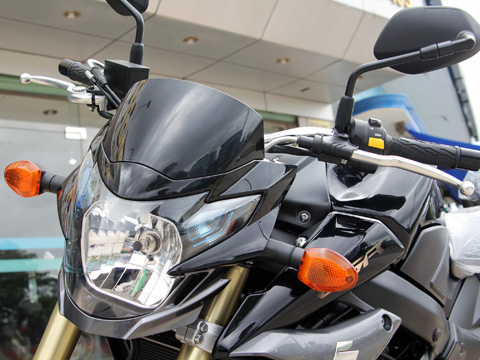 Suzuki GSR750 - đối thủ Yamaha FZ8 tại Việt Nam