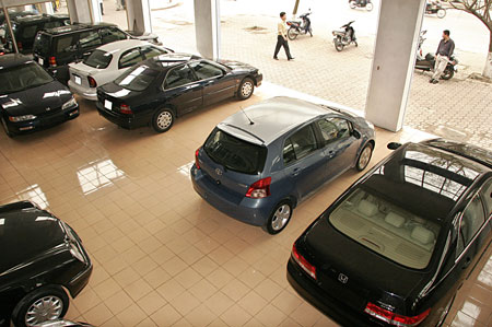 Dù kiểu làm ăn chụp giật sẽ bị loại trừ nhưng người tiêu dùng khó mua hơn khi thị trường ô tô thiếu tính cạnh tranh. Ảnh: BaoDatViet 