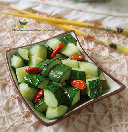 Món ăn: Dưa chuột xào hạt ý dĩ - Cho đôi mắt thêm khỏe