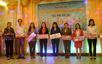 Gặp mặt, giao lưu các nữ lãnh đạo tiêu biểu