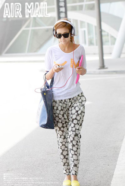 Mặc đẹp cùng quần họa tiết