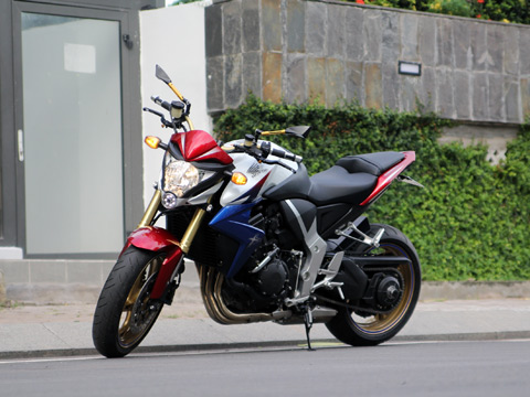 Cảm nhận Honda CB1000R ABS 2011 tại Sài Gòn