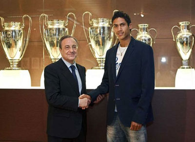 Real Madrid “ném” vào thị trường chuyển nhượng 152 triệu Euro cho vị trí trung vệ