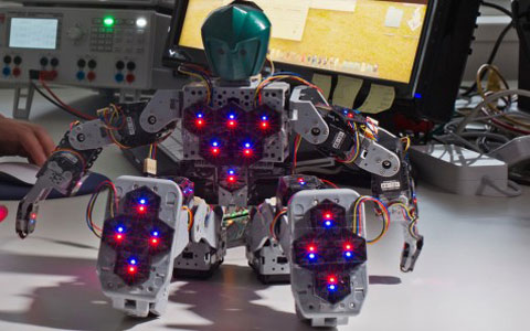 Robot có cảm giác như con người. (Ảnh: TU Munich). 