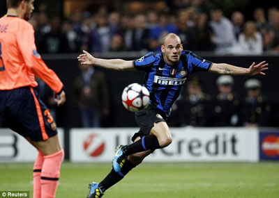 Khi Man “đỏ”, Man “xanh” cùng đua “sao”