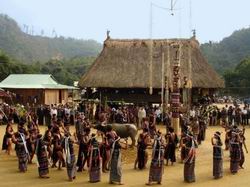 Bảo tồn, phát triển văn hóa các dân tộc thiểu số Việt Nam