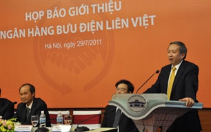 Ra mắt Ngân hàng Bưu điện Liên Việt