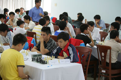 124 kỳ thủ tranh tài