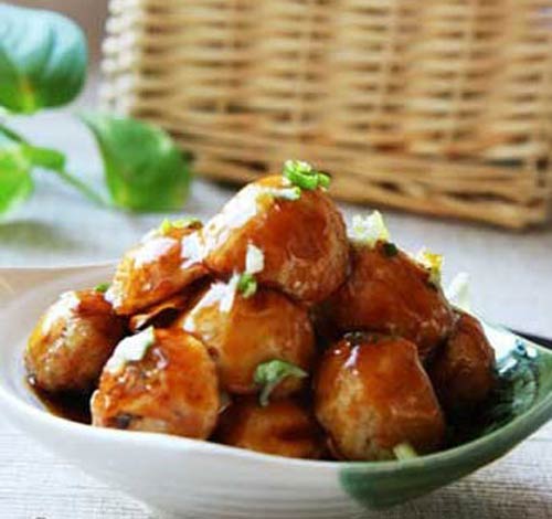 Món ăn: Trứng cút rim từ khoai sọ