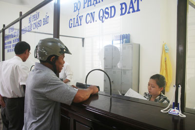 Đổi và cấp mới hơn 1.900 giấy chứng nhận quyền sử dụng đất