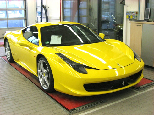 Siêu xe Ferrari 458 Italia thứ 3 sắp về Việt Nam