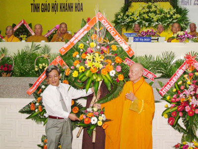 Vững bước trên đường phụng sự đạo pháp và xây dựng Tổ quốc