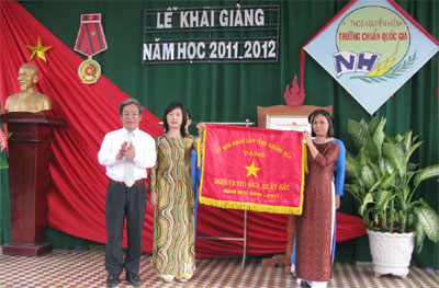 Khai giảng năm học mới 2011-2012
