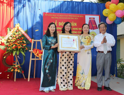 Các trường khai giảng năm học mới