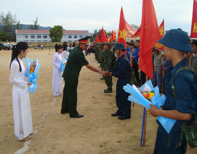 950 thanh niên trong tỉnh Khánh Hòa lên đường nhập ngũ