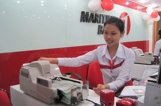 Lãi suất cho vay VND của Maritime Bank giao động trong khoảng 17,5% - 20%/năm. 