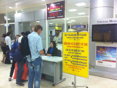 Chủ sân bay “làm khó” doanh nghiệp?