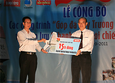 Hơn 17,3 tỷ đồng “Góp đá xây Trường Sa”