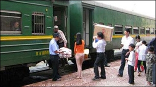 Giảm 50% giá vé tàu tết chiều vắng khách