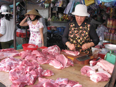 Giá nhiều mặt hàng “hạ nhiệt”