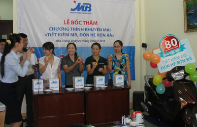 3 khách hàng trúng thưởng