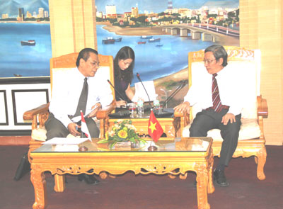 Tiếp đoàn Đại sứ quán Indonesia