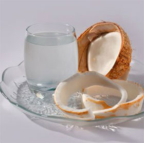 Bà bầu nên uống nước dừa suốt thai kỳ