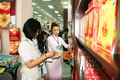 Mẫu mã ít thay đổi, giá có chiều hướng tăng