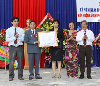 Đón nhận Bằng khen của Thủ tướng Chính phủ