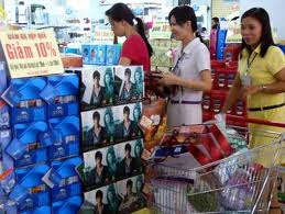 Khuyến mại “Mua hàng hôm nay - Nhận ngay quà tặng”