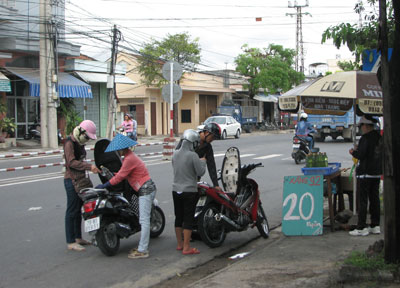 Nhan nhản xăng không rõ nguồn gốc